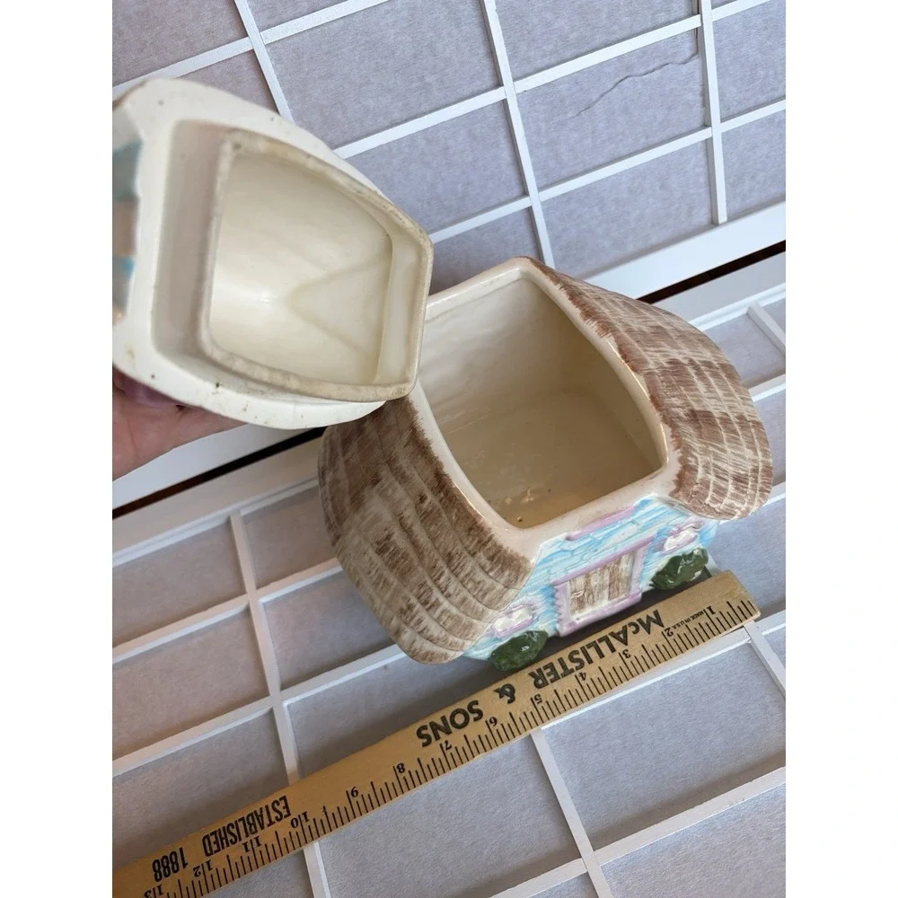 Vintage Kitchen‎ Country Cottage Nancy Meyers Shabby Ceramic Cookie Jar Canister